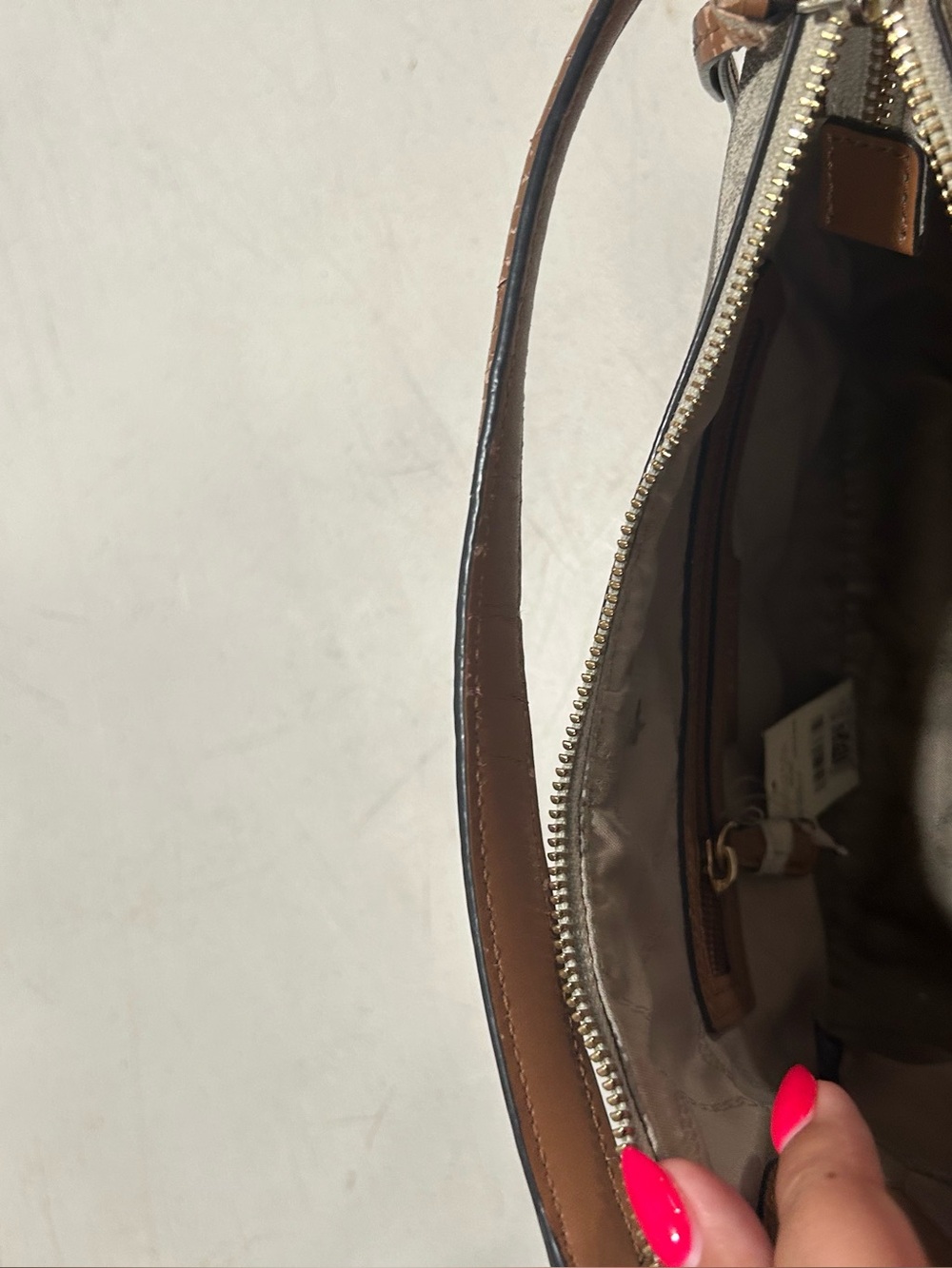 Michael Kors Beige Monogram Shoulder Bag with Tan Trim - Picture 6 of 7